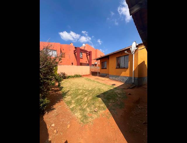 2 BEDROOM HOUSE FOR SALE IN MAOKENG